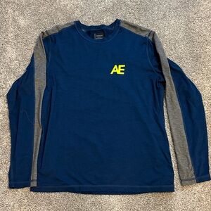 American Eagle Outfitters Men's Navy and Charcoal Long Sleeve Tee